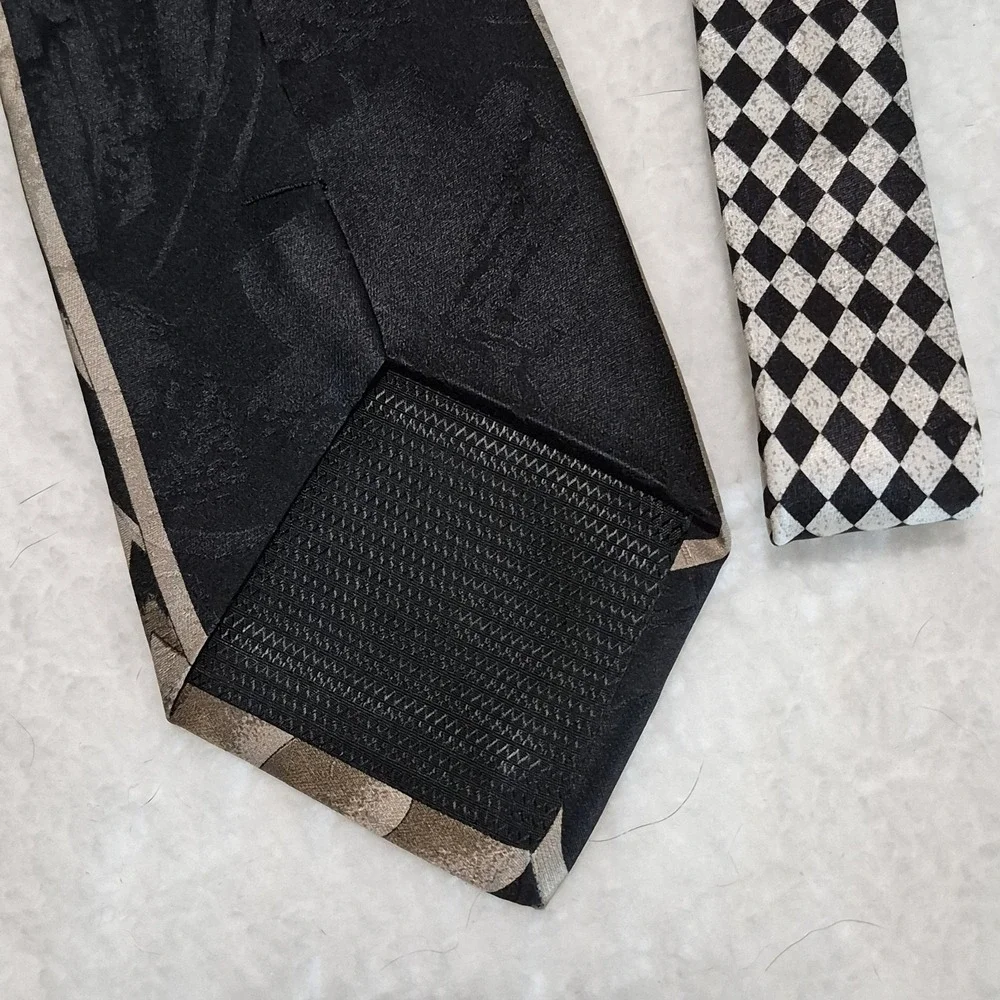 Zeidler & Zeidler Men's Silk Tie Art Deco Style Red Black White Check 60
